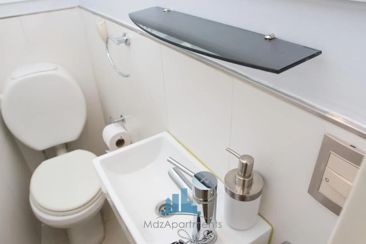 Mdz Apartments II 门多萨