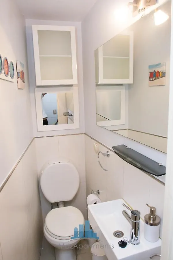 Mdz Apartments II 门多萨